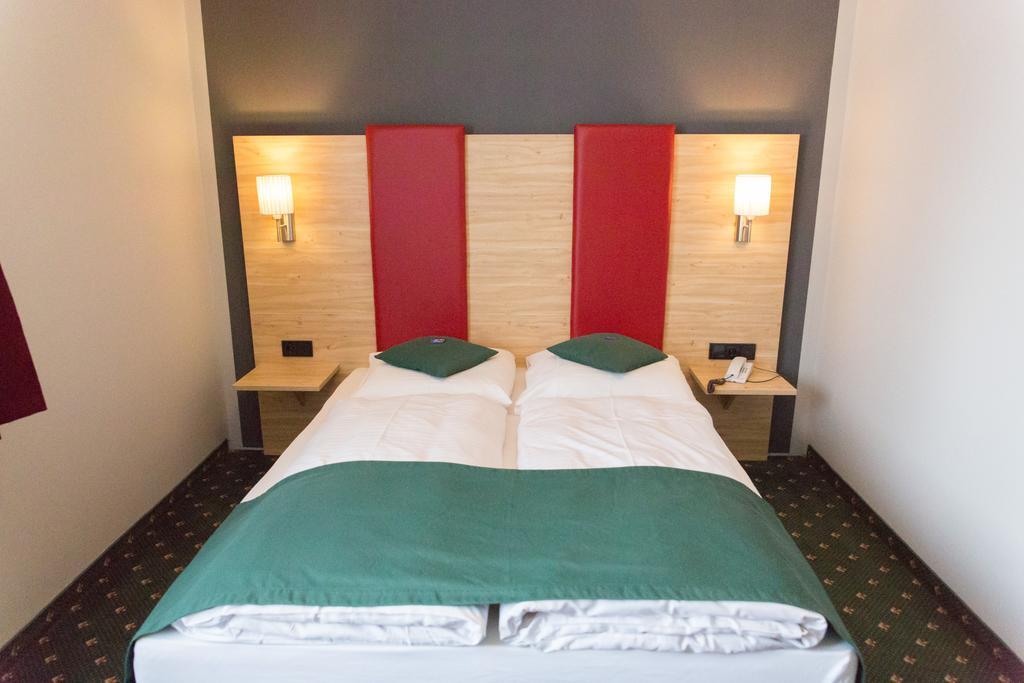 Hotel Cosima Vaterstetten Pokoj fotografie