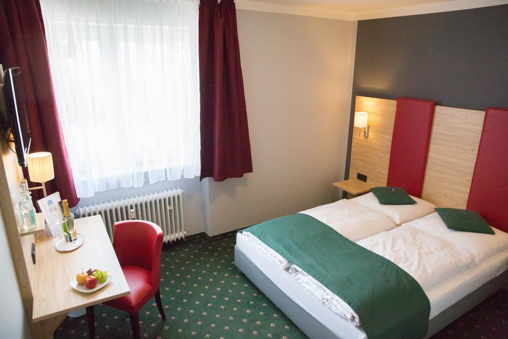 Hotel Cosima Vaterstetten Pokoj fotografie