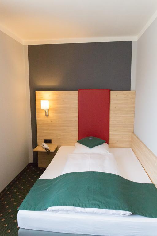 Hotel Cosima Vaterstetten Pokoj fotografie